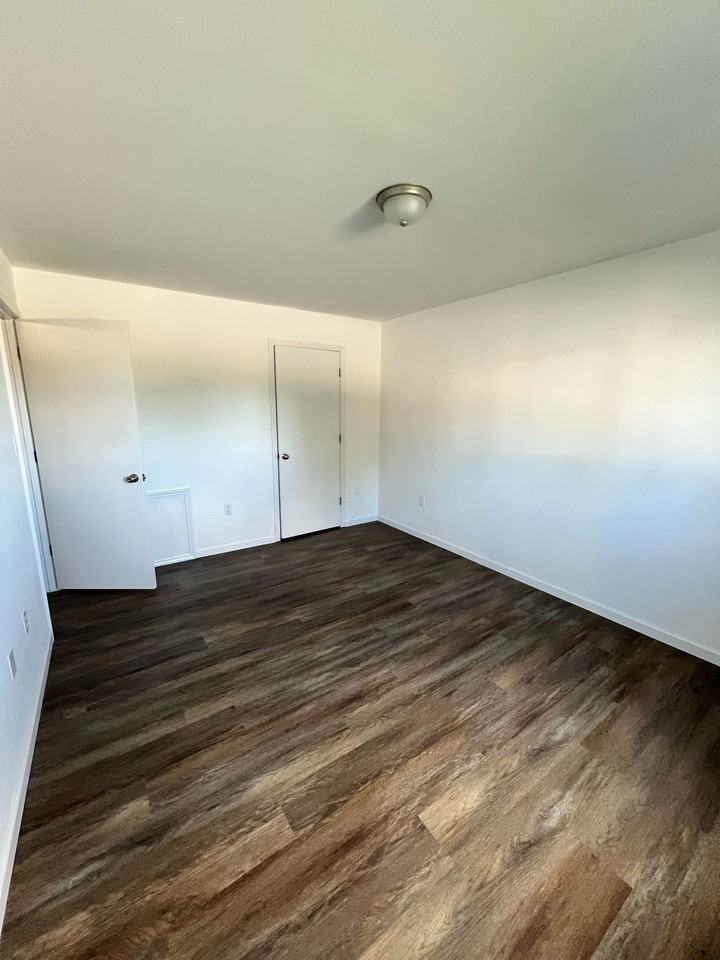 Washington Manor - Photo 3 of 19