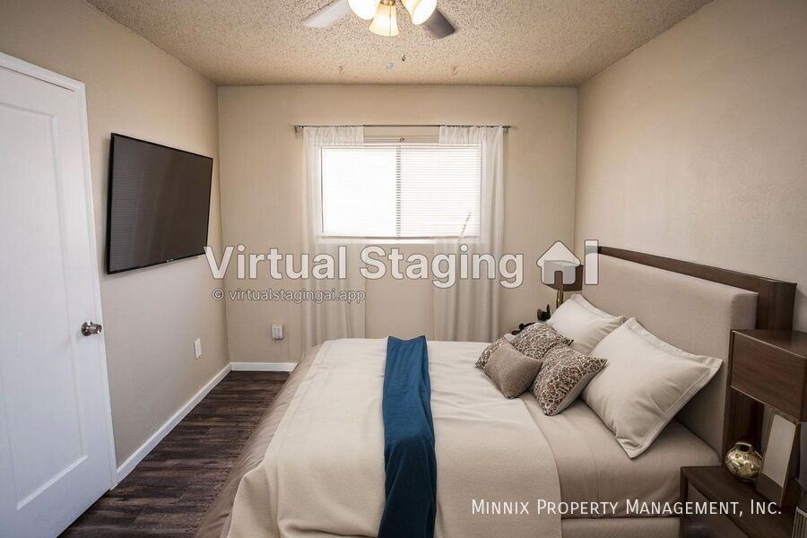 1910 28th St - Photo 3 of 30