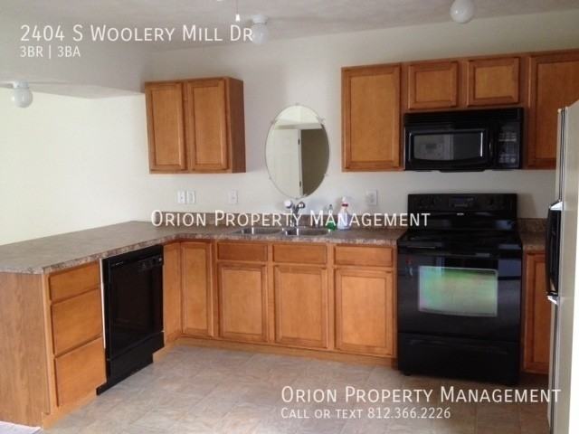 2404 S Woolery Mill Dr - Photo 2 of 9