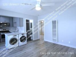 featured image of 1207 Bennett Ave #3
