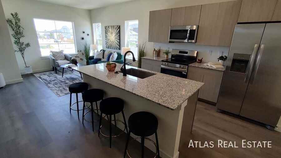 Lomand Cir #5-658 - Photo 2 of 33