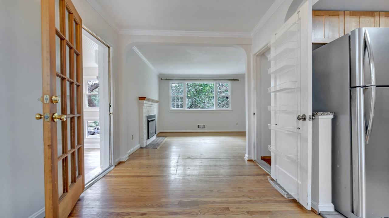 201 Marvin Rd - Photo 6 of 30