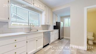 2977 North Willamette Boulevard - Photo 1 of 1