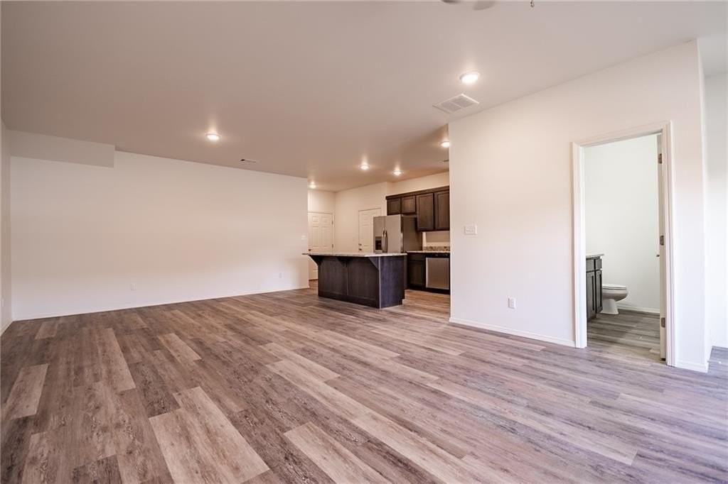 825 South Rupple Road - Photo 5 of 29