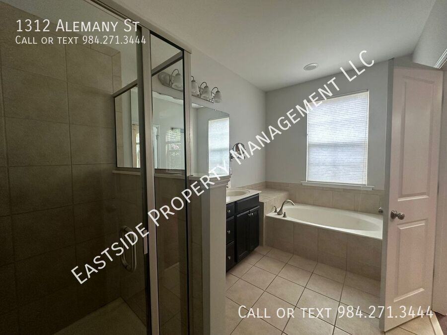 1312 Alemany Street - Photo 7 of 15