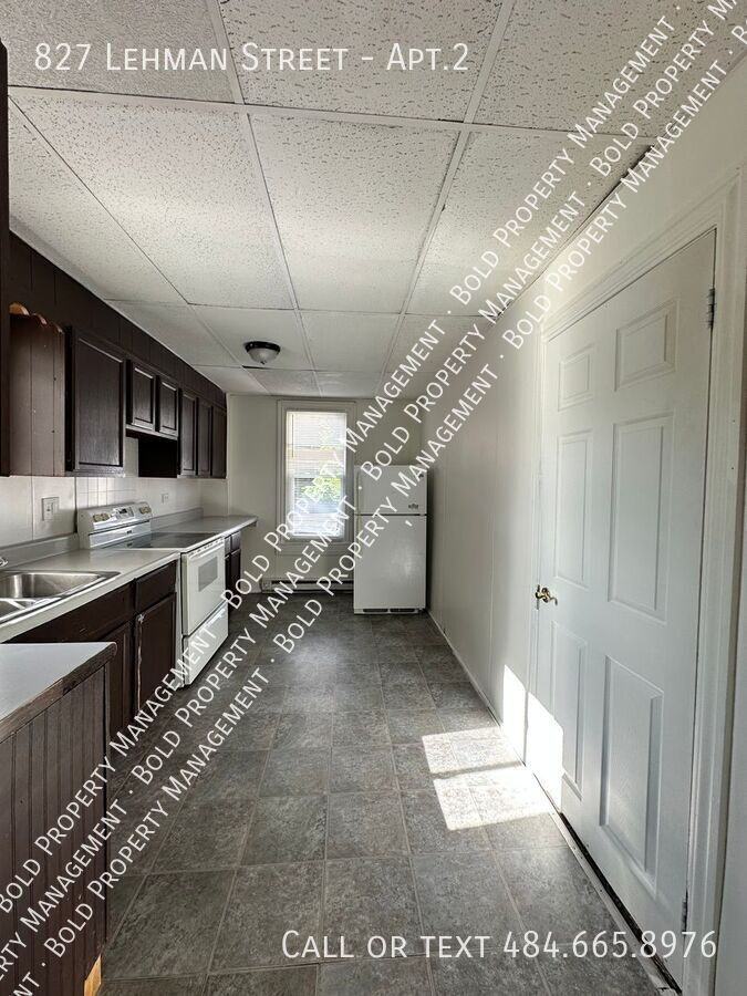 827 Lehman St #2 - Photo 5 of 9