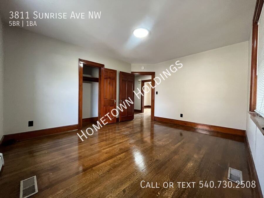 3811 Sunrise Avenue Northwest - Photo 6 of 25