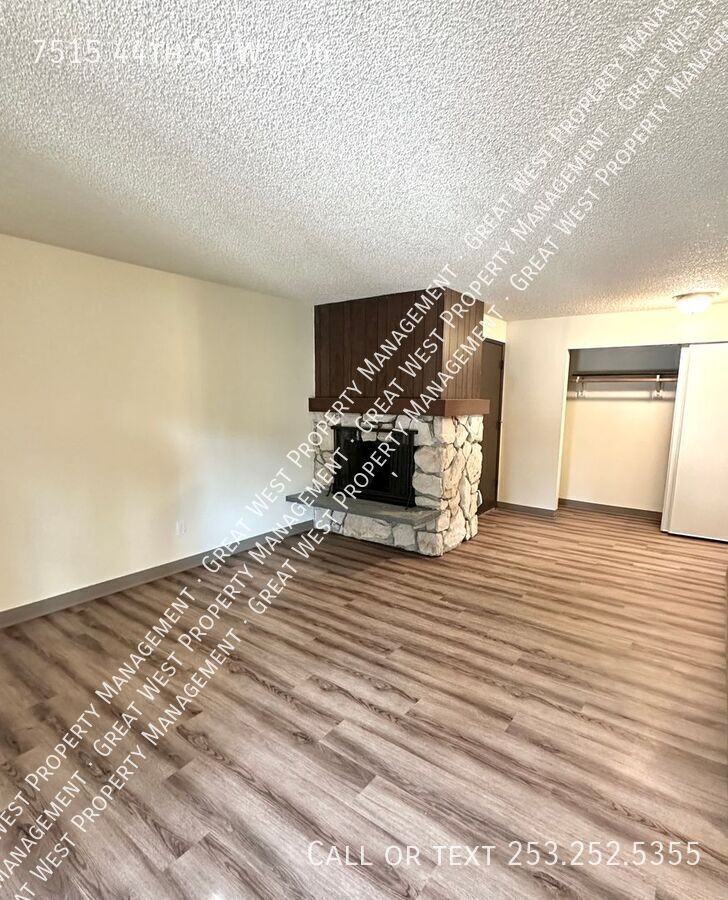 7515 44th Street West #06