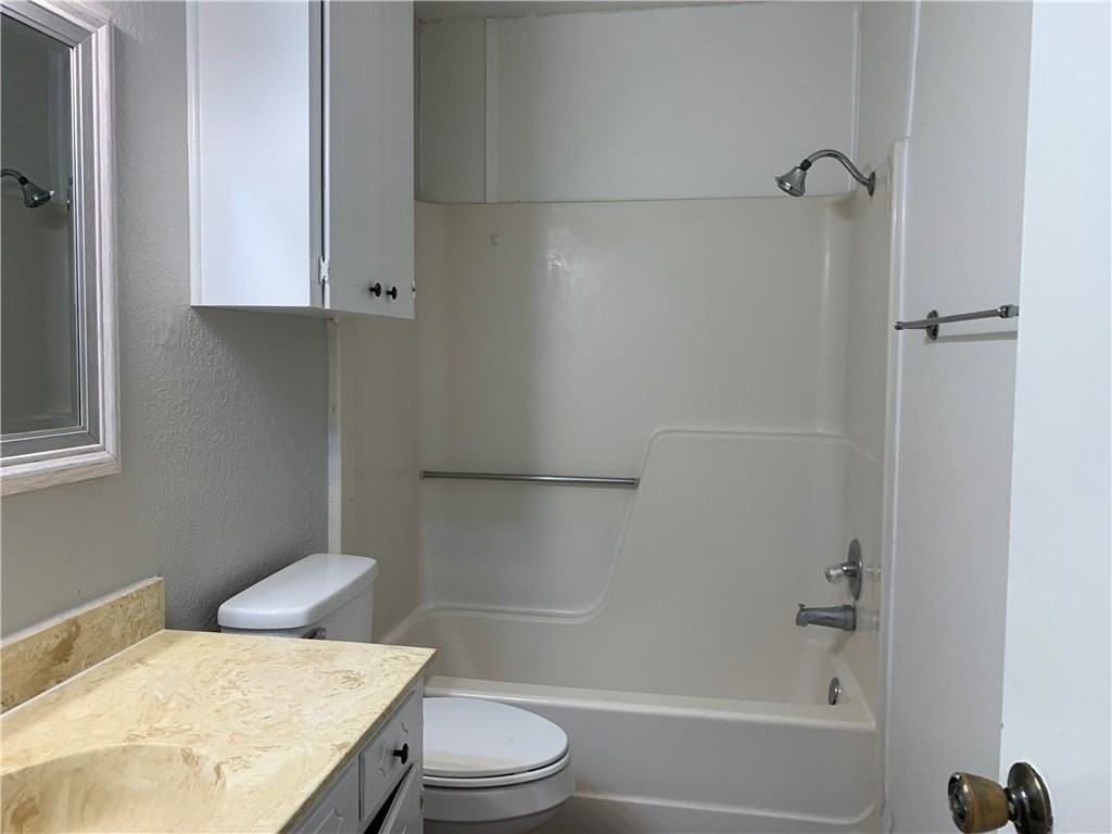 805 Orleans Dr - Photo 7 of 9