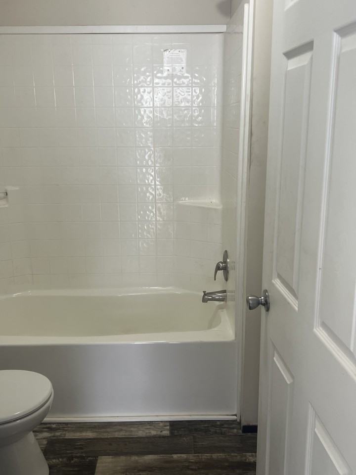 Deerfield Acres MHC, LLC - Photo 5 of 36