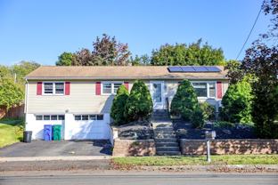 270 Glenn Dr - Photo 1 of 1