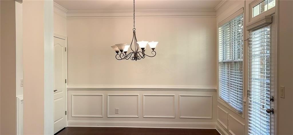 2530 Gadsen Walk - Photo 4 of 16