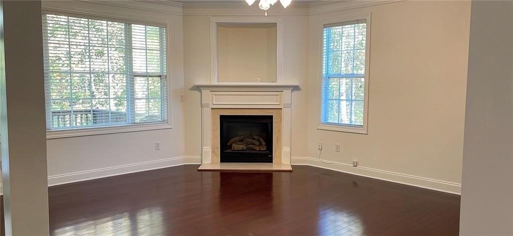 2530 Gadsen Walk - Photo 6 of 16