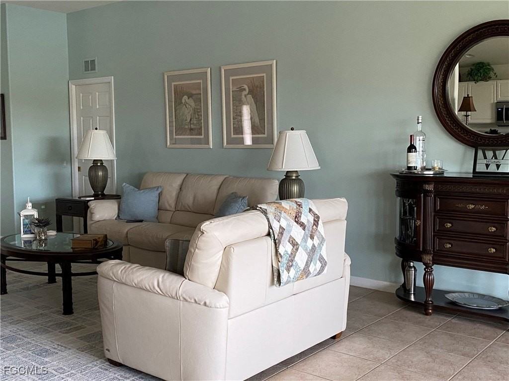 10063 Majestic Ave - Photo 6 of 38