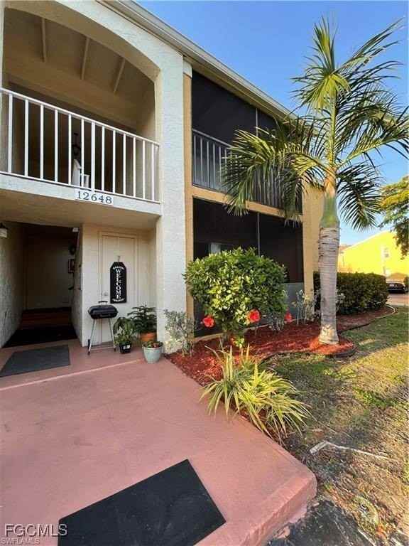 12648 Kenwood Ln Apt B #B - Photo 2 of 18