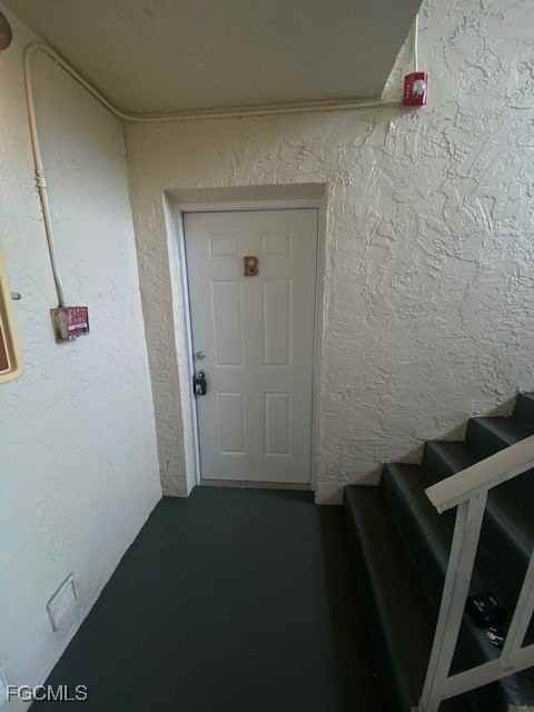 12648 Kenwood Ln Apt B #B - Photo 3 of 18