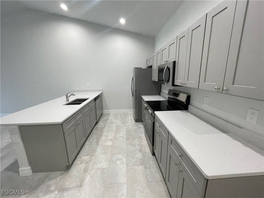 1423 Gleason Pkwy - Photo 3 of 25