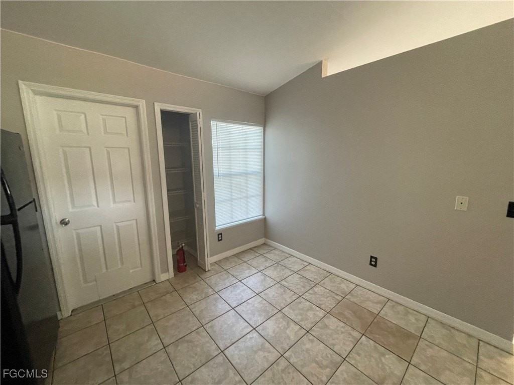 1409 Sw 11th Pl - Photo 3 of 16