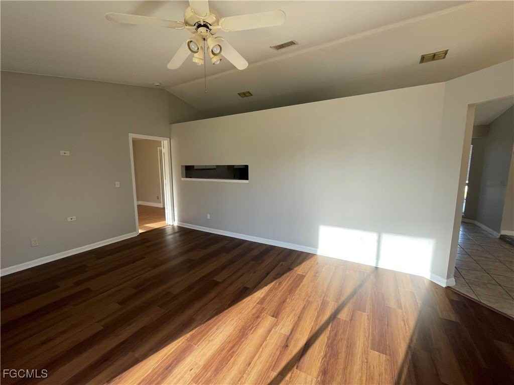 1409 Sw 11th Pl - Photo 6 of 16