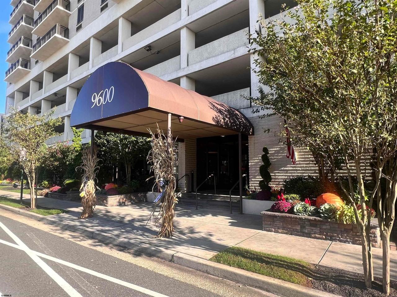 9600 Atlantic Ave #1409 - Photo 2 of 44