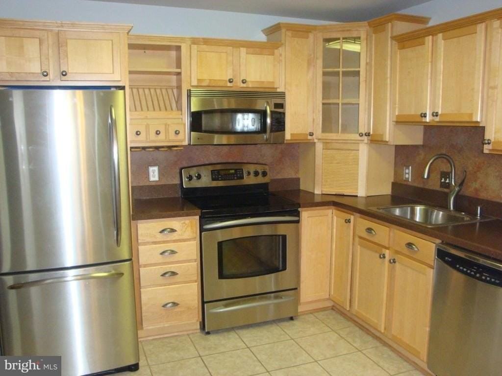 6304 Spruce Mill Drive #475 - Photo 7 of 33