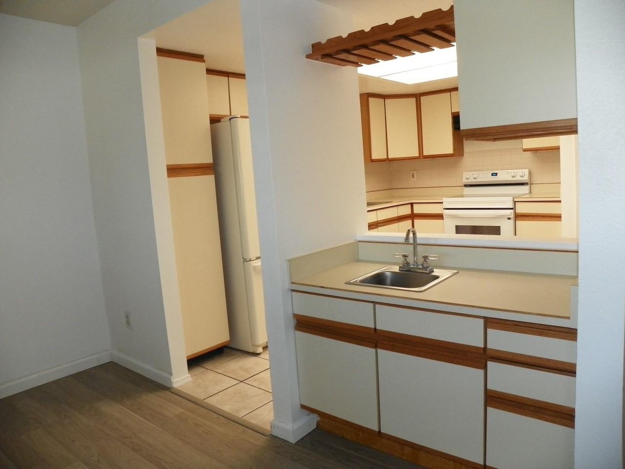 823 Country Club Dr Se Apt 1c #1C - Photo 7 of 26