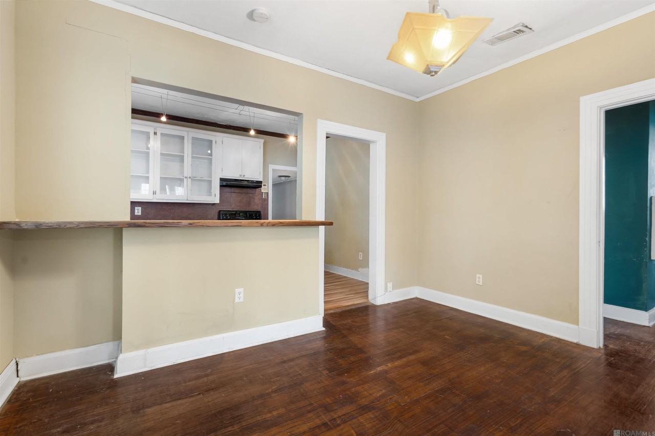 344 S Eugene St - Photo 3 of 11