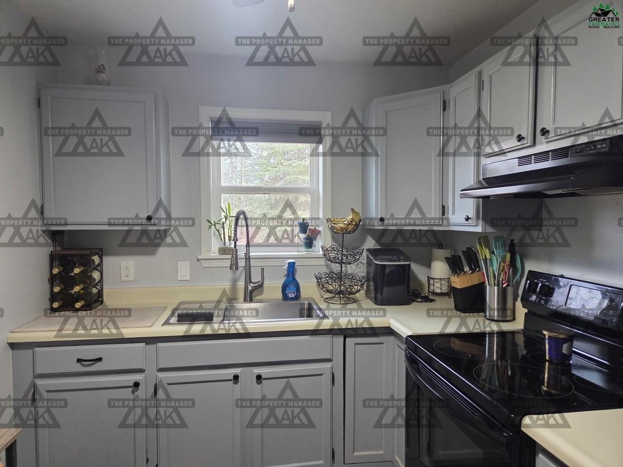 4456 Moose Creek Ave - Photo 5 of 14