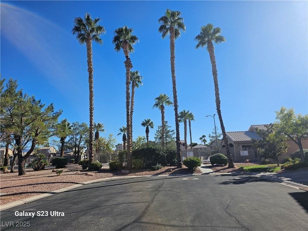 9663 Silver City Dr - Photo 4 of 18