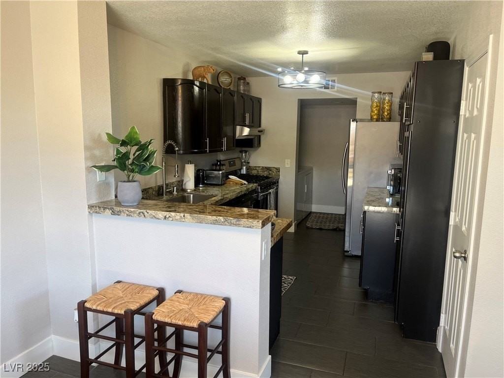 8476 Sewards Bluff Ave - Photo 7 of 17