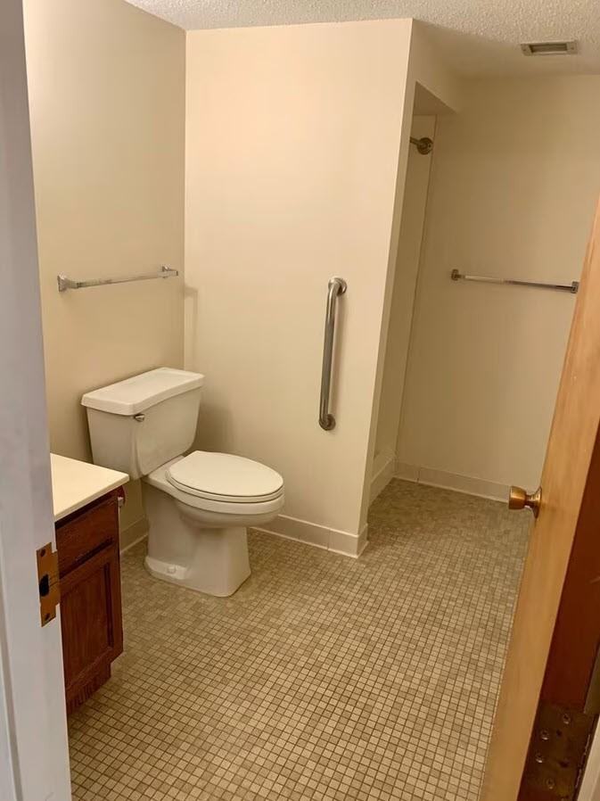 Chardon Court Apartments 55+ - Photo 6 of 11