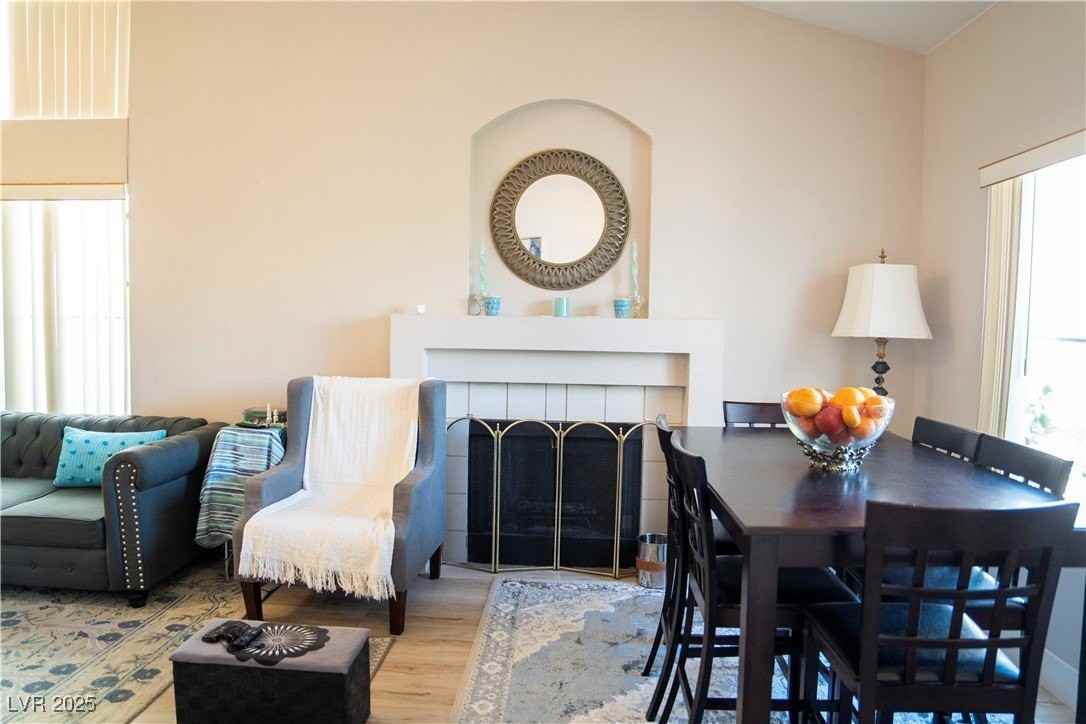 1417 Country Hollow Dr - Photo 7 of 50