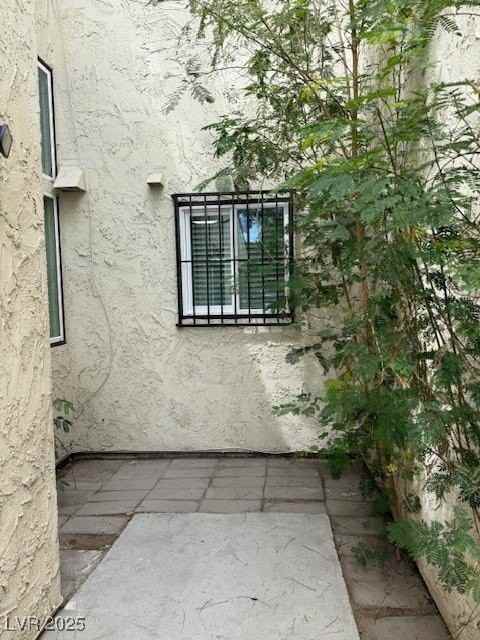 1203 Mews Ln - Photo 4 of 35