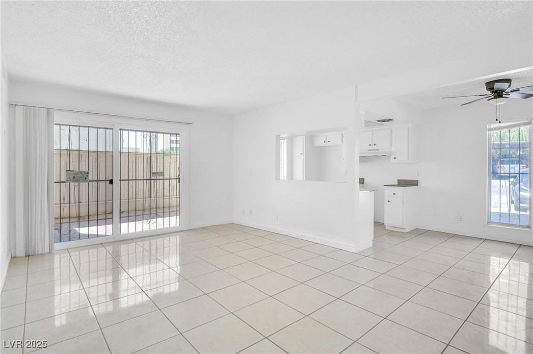 1405 Vegas Valley Dr #281 - Photo 4 of 23