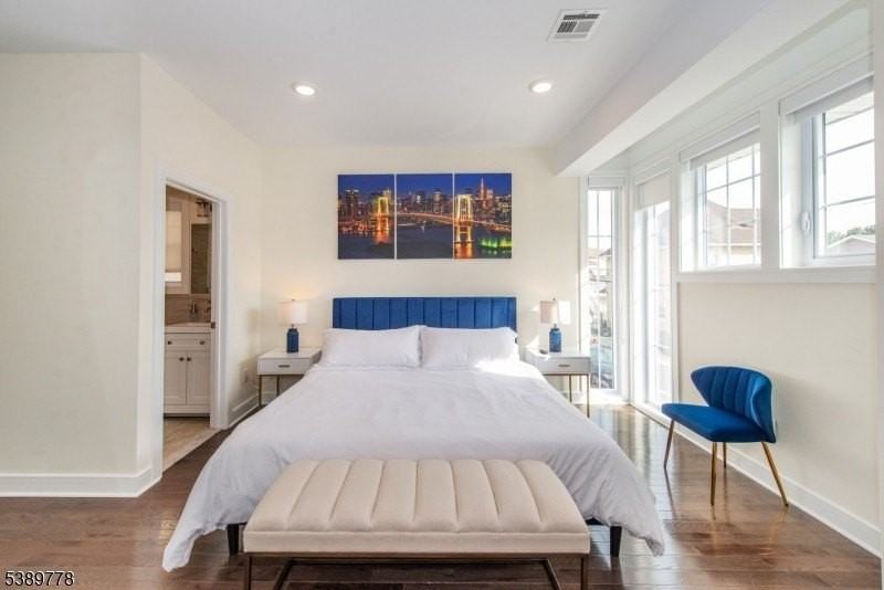 1608 52nd St #1 - Photo 3 of 7