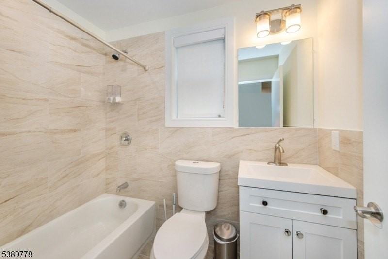 1608 52nd St #1 - Photo 6 of 7