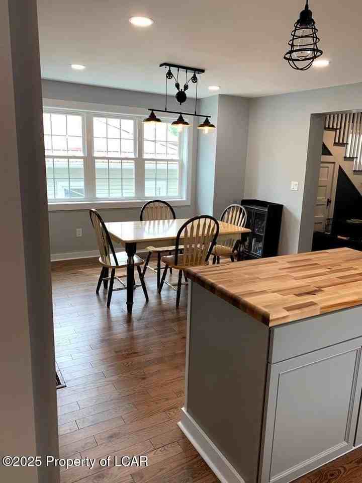 181 Carpenter Rd - Photo 5 of 16