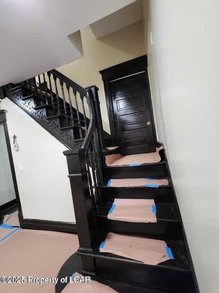 54 Elm St - Photo 5 of 14