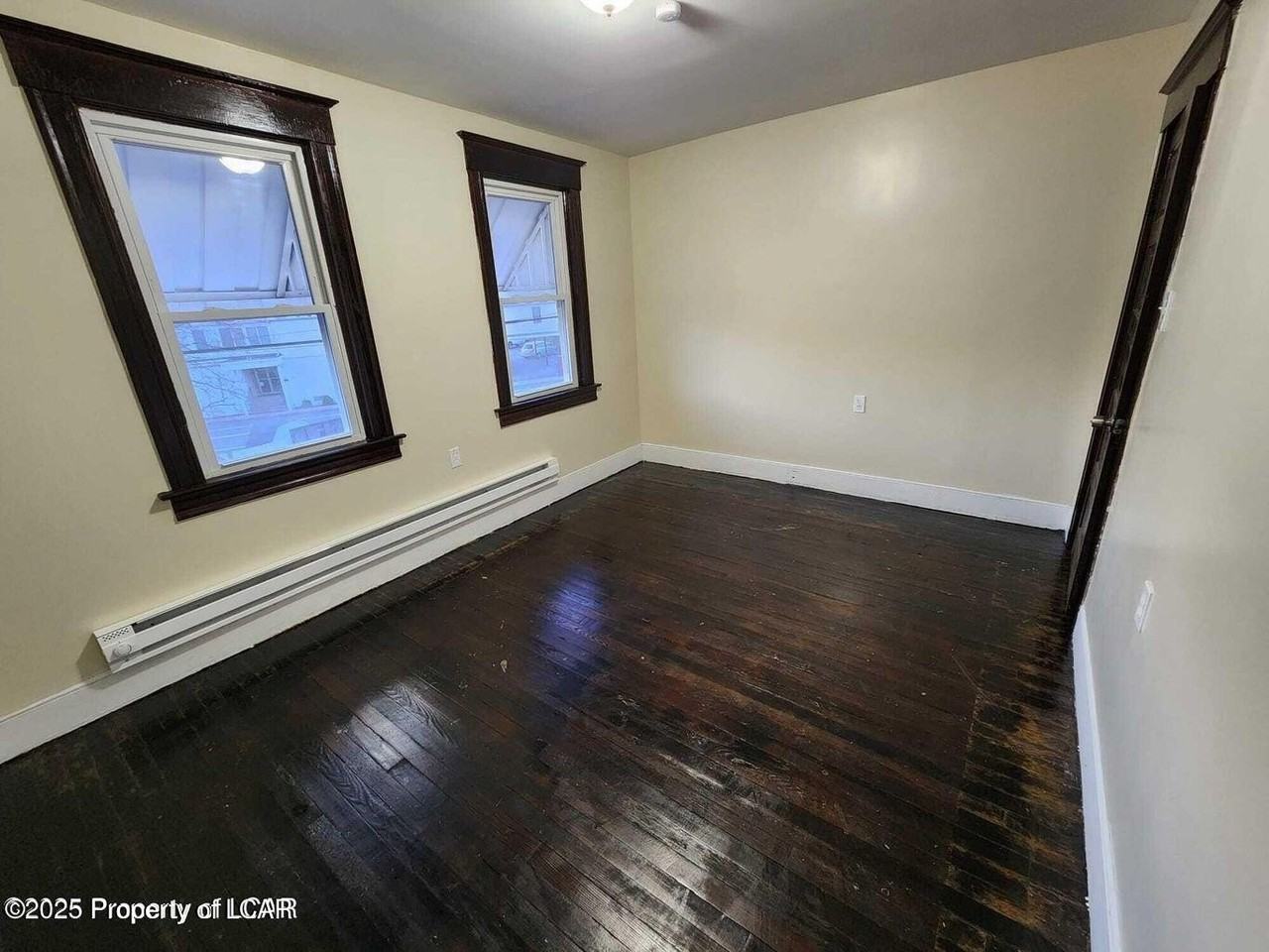 54 Elm St - Photo 7 of 14