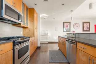 3312 Hudson Ave #10B - Photo 1 of 1