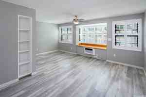 featured image of 545 Queen St #537