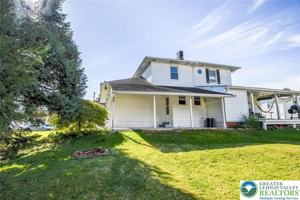 featured image of 2243 2nd St