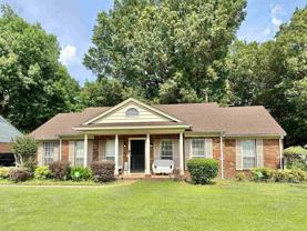 3068 S Mendenhall Rd - Photo 1 of 1