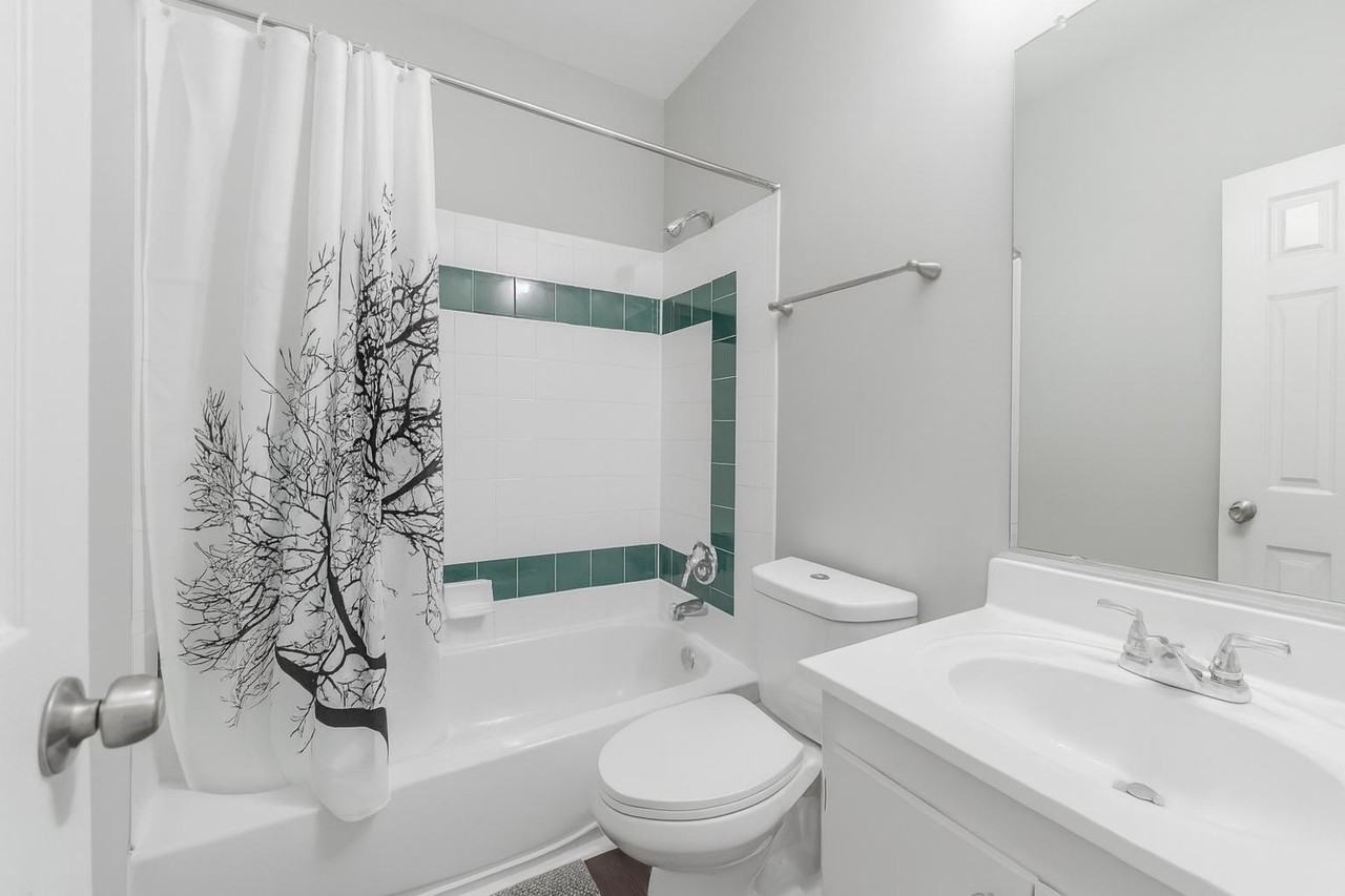 Anderson Ave Nw - Photo 3 of 7