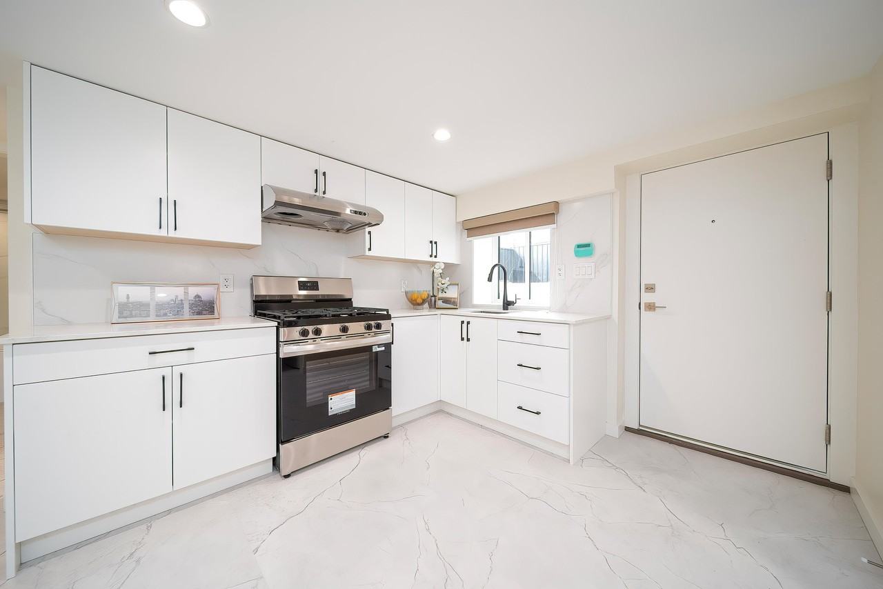 7620 Gilley Ave #1 - Photo 3 of 10