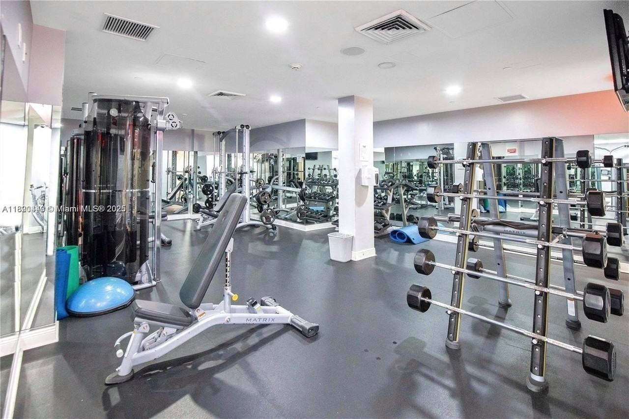 1250 (address hidden) #3004 - Photo 7 of 27