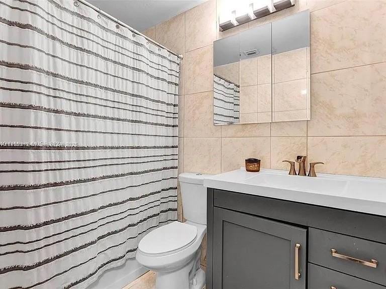 121 Nw 7th Ave #121 - Photo 6 of 8