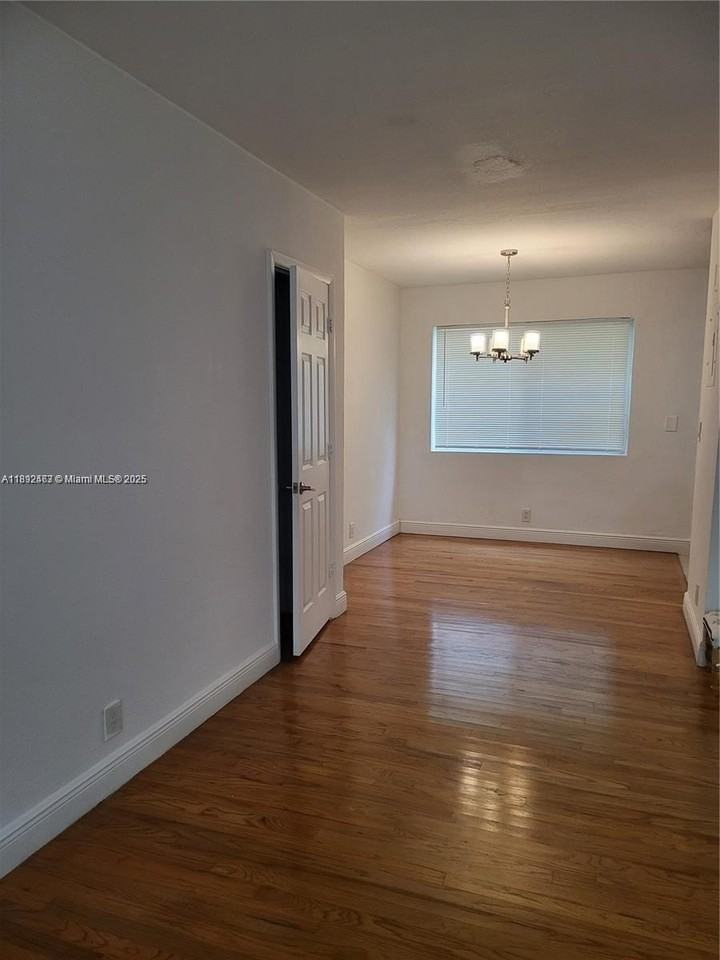 340 84th St #2 - Photo 3 of 10