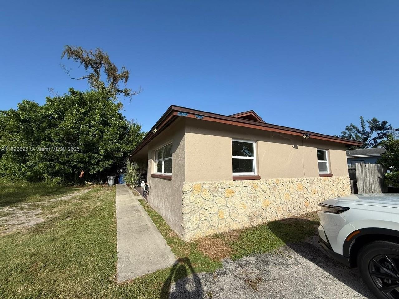 5436 Tenth Avenue #A - Photo 2 of 12