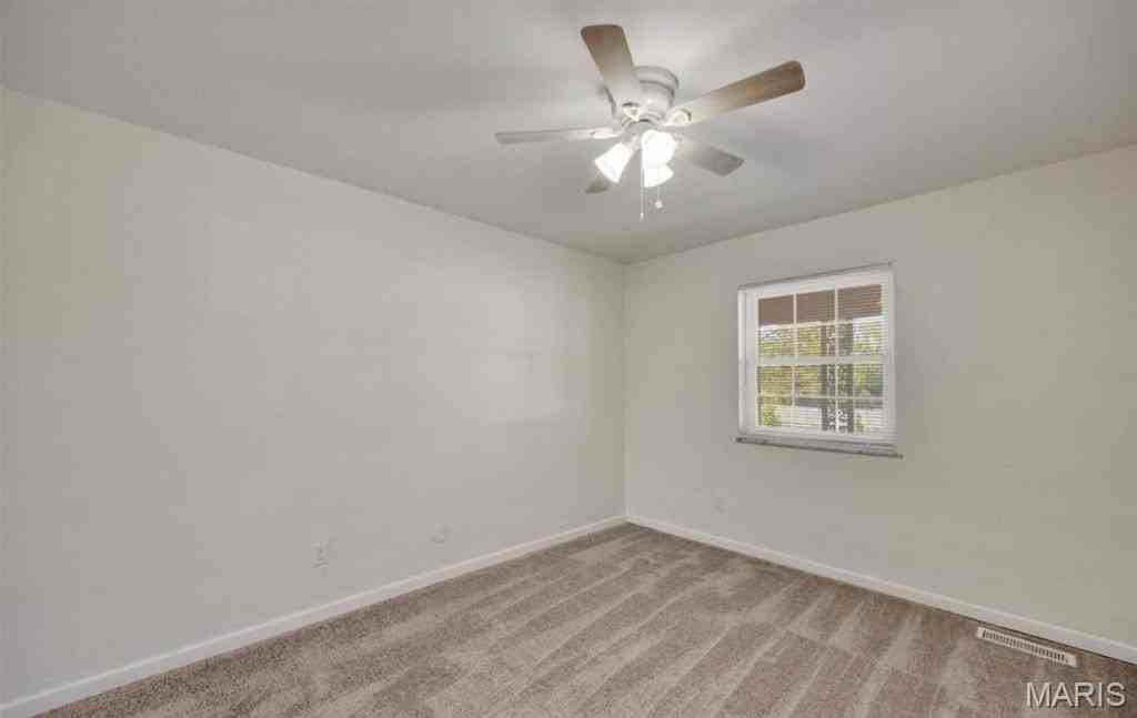 6308 S Grand Blvd - Photo 7 of 26